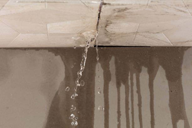 Professional Flood Damage Cleanup technician working in Chewelah, WA